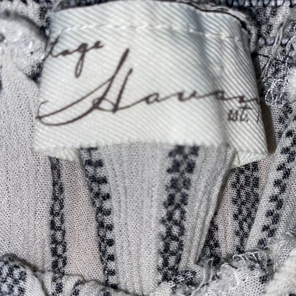 Molly and Zoey - Picture 3 of 3